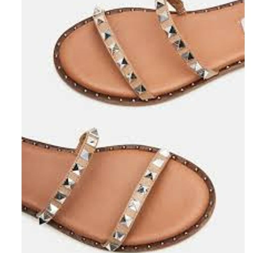 Steve Madden Studded Travel Sandal 10 - Picture 4 of 7